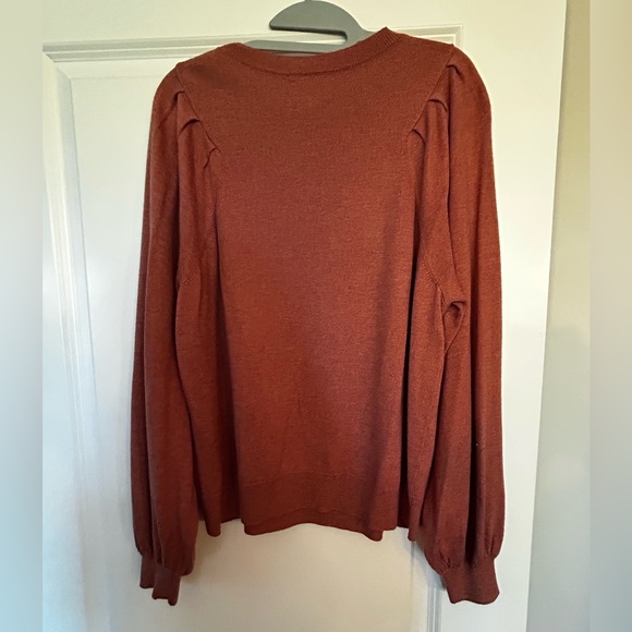 Leith Sweater - Picture 6 of 6